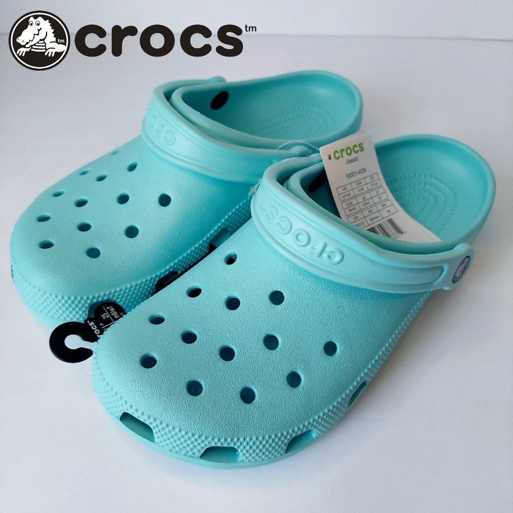 โจ SOLD! โจ NWT Crocs Aqua Blue Classic Clogs Sz Women's 9 / Men's 7 - Picture 1 of 13